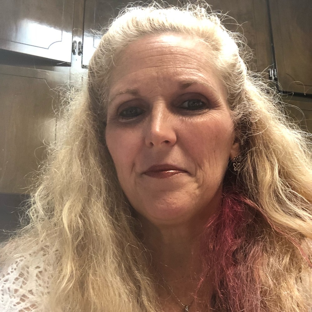 Meet your Posher, Cari